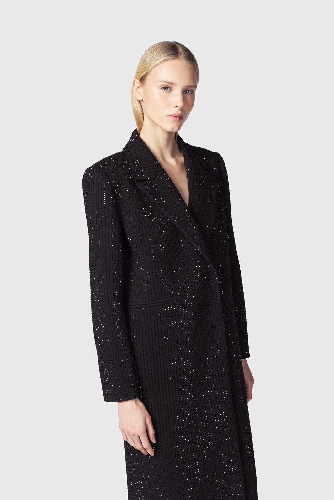 Erenay-cappotto-over-monopetto-nero-in-lana-con-strass-Twentyfourhaitch_1_3.jpg