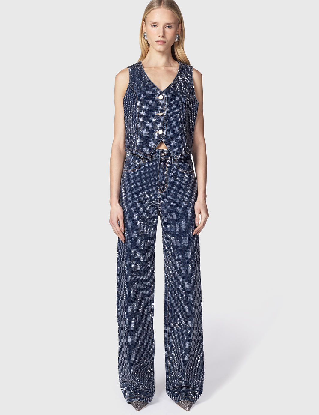 Nebry-gilet-slim-blu-in-denim-con-strass-Twentyfourhaitch_1_1_8e8f1286-9343-475a-a1a9-dbb1ac71abe2.jpg