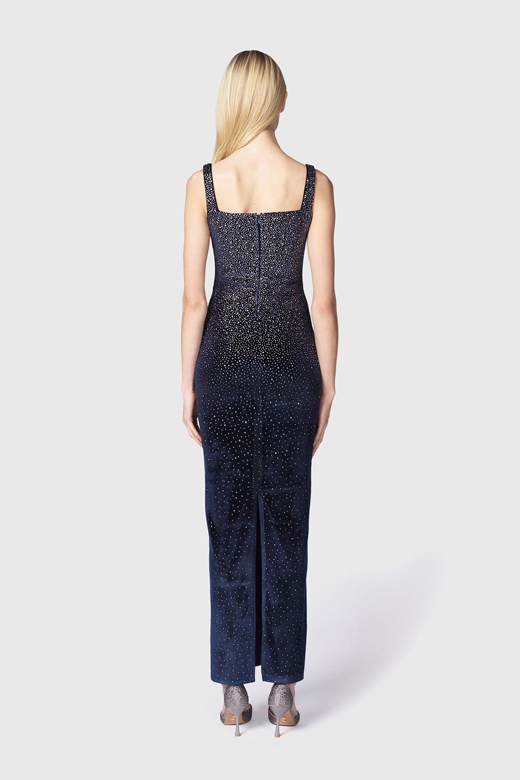 Norei-abito-slim-blu-in-velluto-con-strass-Twentyfourhaitch_1_2.jpg