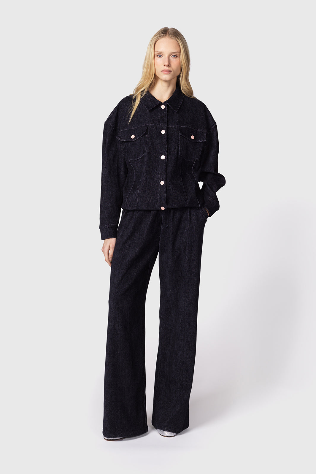 Oslen-camicia-over-blu-in-velluto-Twentyfourhaitch_1_1.jpg