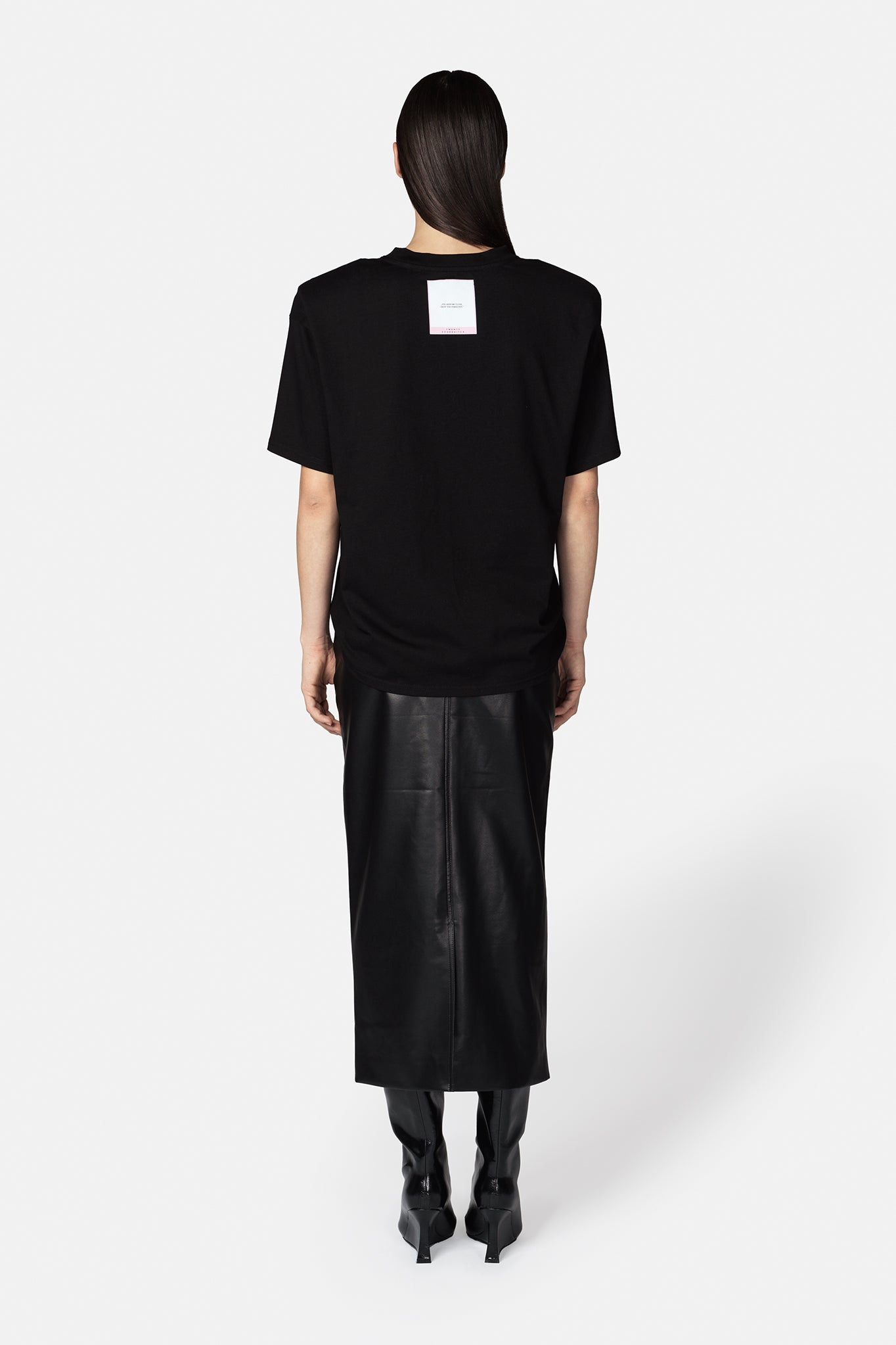 POLA_SHIRT_CAE_3.jpg