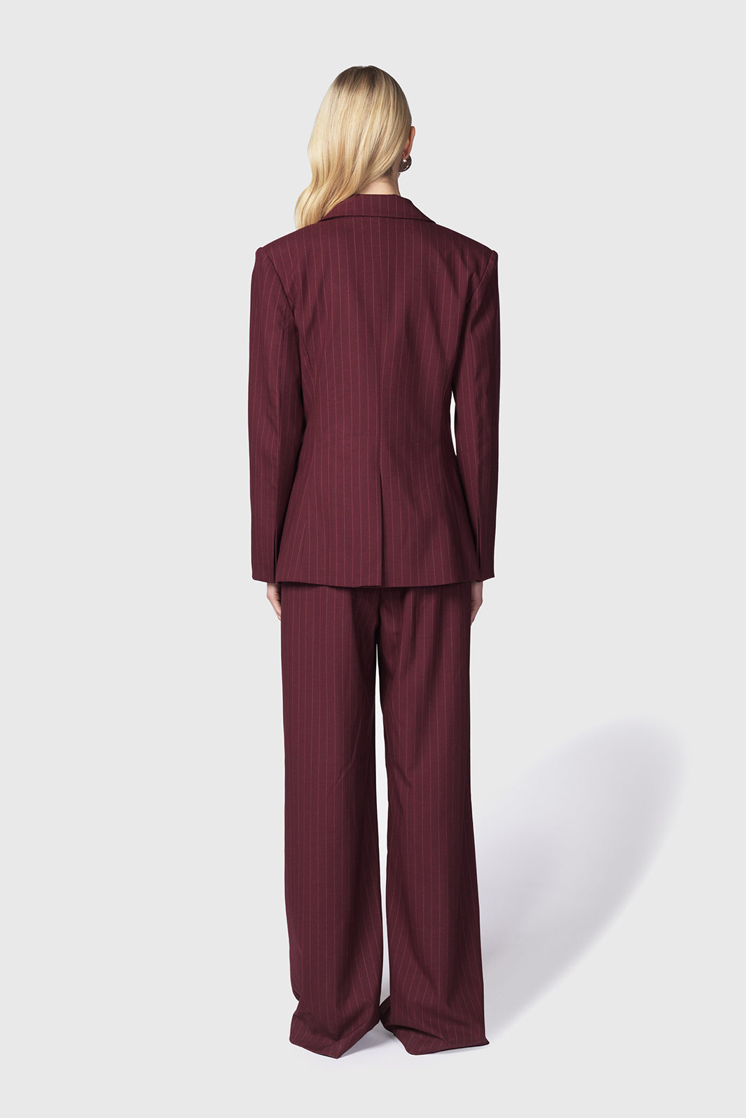 Plovra-giacca-slim-bordeaux-in-gessato-Twentyfourhaitch_1_3.jpg
