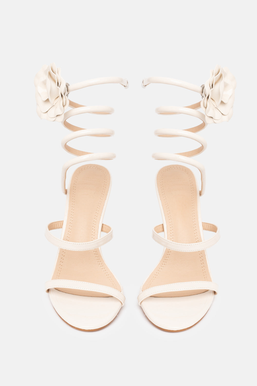 Poniente-crema-sandali-spirale-con-tacco-alto-fiore-spilla-Twentyfourhaitch__2.jpg