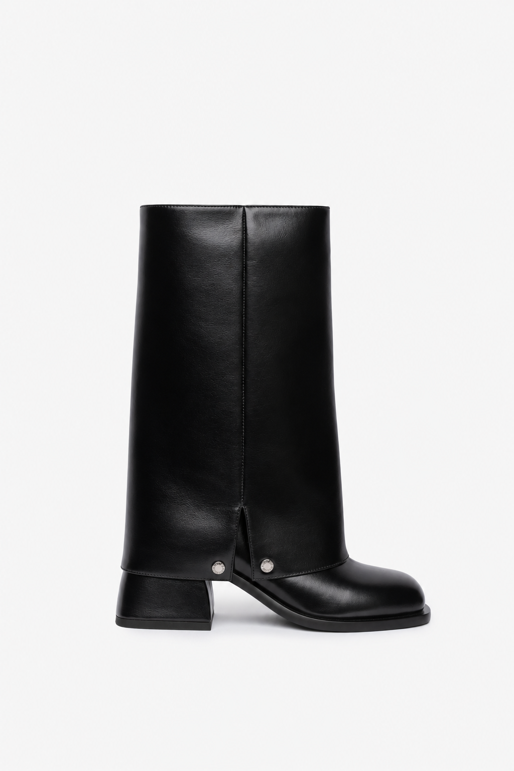 Stivale_nero_in_pelle_minimalista.png