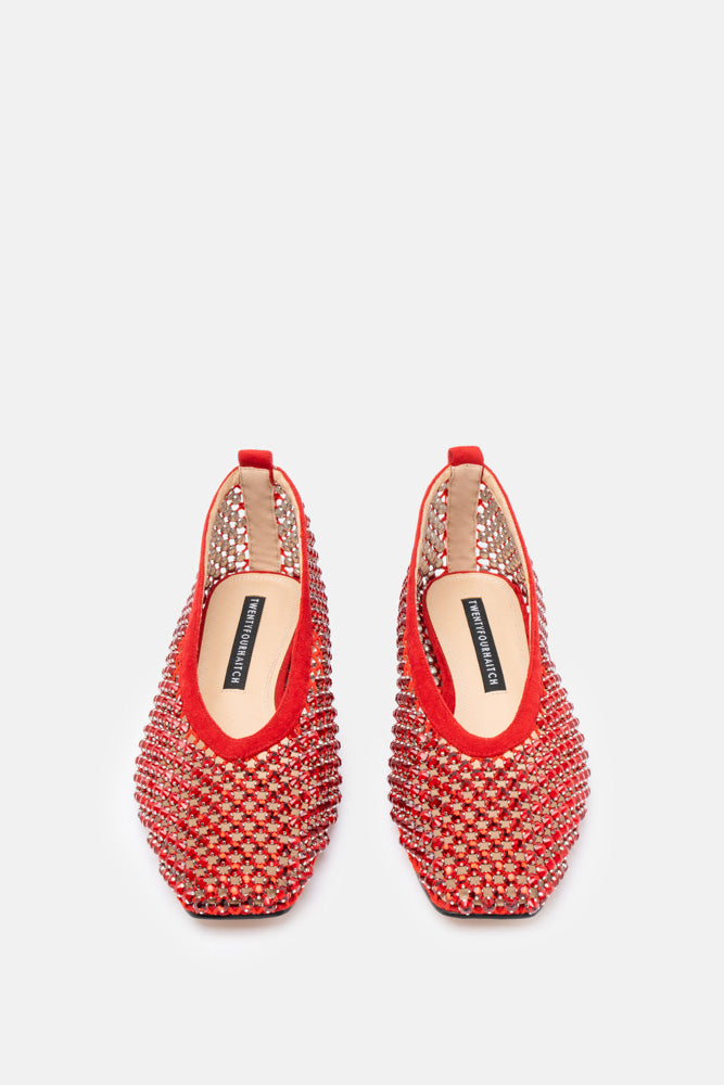 Zyrel – ballerina rossa | TWENTYFOURHAITCH – vista frontale