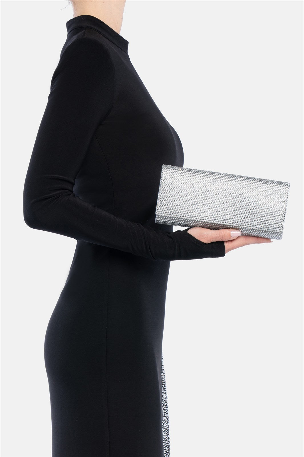 French 75 – clutch argento | TWENTYFOURHAITCH – indossata dalla modella