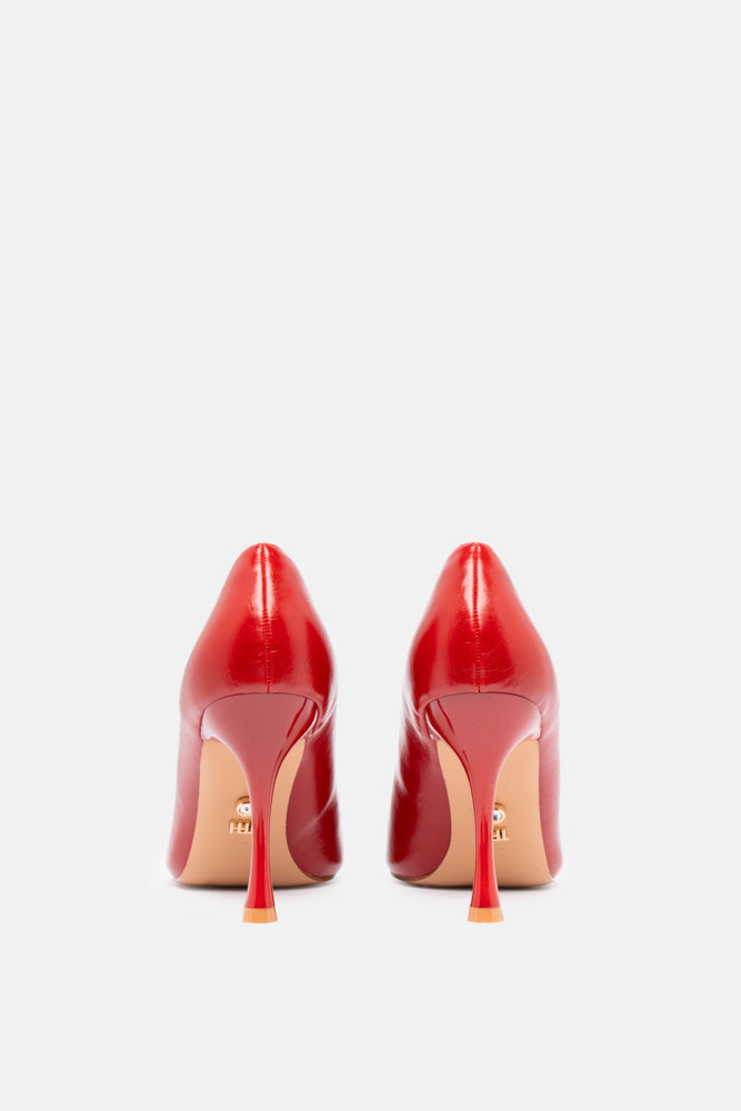 Oceyra – décolleté rosso | TWENTYFOURHAITCH – vista retro